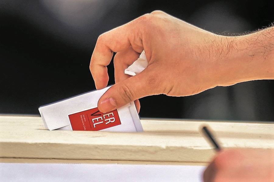 Diputados RN valoraron la restitución del voto obligatorio: “Es importante que todas las personas se puedan expresar en las urnas”