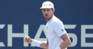 Nicolás Jarry vence a Emilio Nava e ingresa al cuadro principal del Australian Open