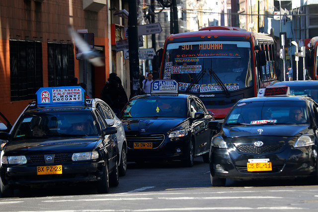 Dirigente de taxis colectivos por Ley Uber: “Vemos ciertas falencias y ciertos sentimientos de desconfianza”