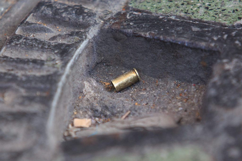 Hombre es asesinado a balazos en su casa en Cerrillos: Se investiga posible ajuste de cuentas