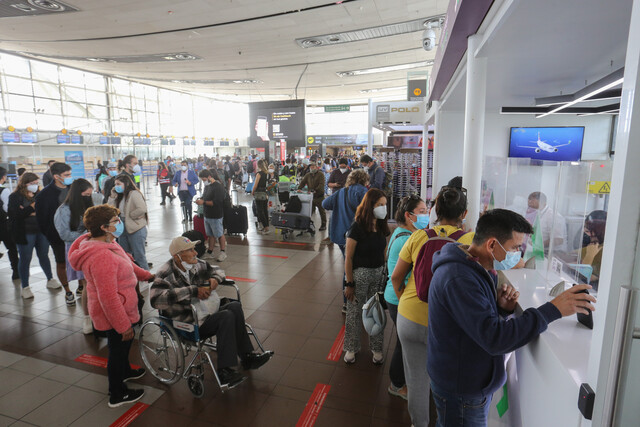 Pasajero dio falso aviso de bomba en vuelo Iquique a Santiago: “Conductas como estas no son aceptables”