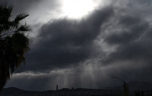 Decretan Alerta Temprana Preventiva por posibles tormentas eléctricas en 10 comunas de la RM