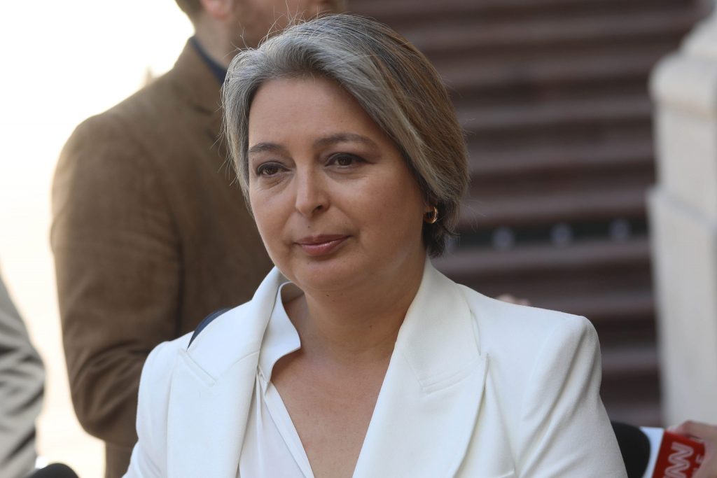 Ministra Jara por proyecto de 40 horas: “Jornada puede ser cumplida de lunes a jueves”