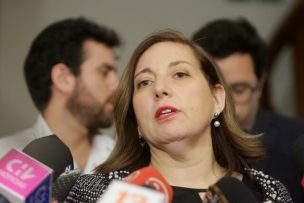 Presidenta del PS desea ir en una lista desde la DC hasta el PC: 