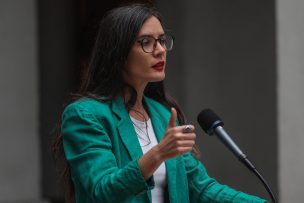 Ministra Vallejo anunció cambios en atribuciones de gobernadores regionales: 