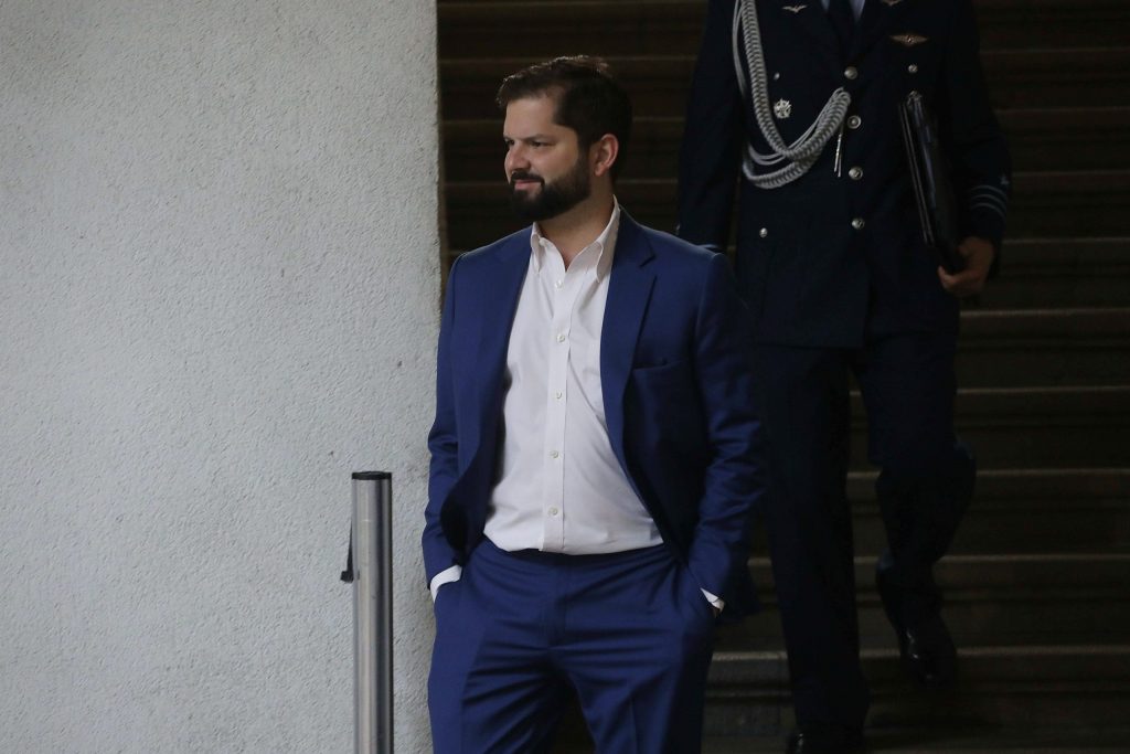 Cadem: “Nivel de Confianza” en el Presidente Boric registró porcentaje más bajo desde el inicio de su mandato