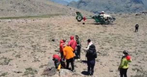Carabineros rescató a senderista checo atrapado en la cordillera: sufrió descompensación por la altura