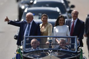 Lula Da Silva juró como nuevo presidente de Brasil y asumió su tercer mandato al frente del país