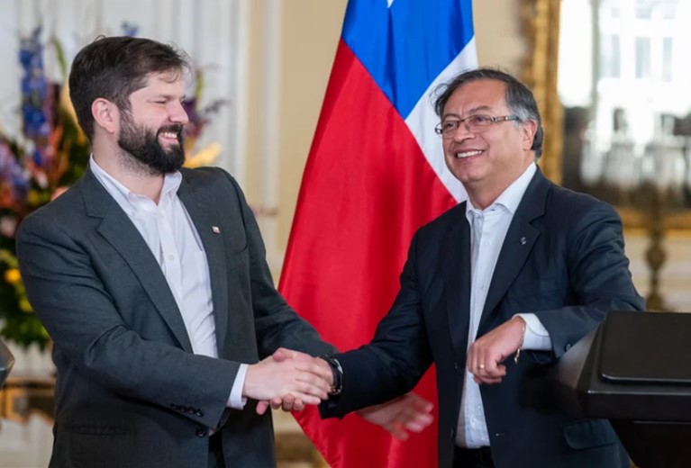 Presidente colombiano Gustavo Petro visitará Chile para reunirse con Boric