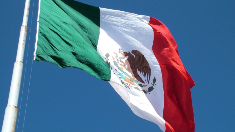 Fuerte sismo de magnitud 6.0 sacude el noroeste de México