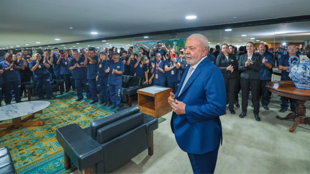 Ministro de Defensa de Brasil subraya que “Lula no perdonará a los golpistas”