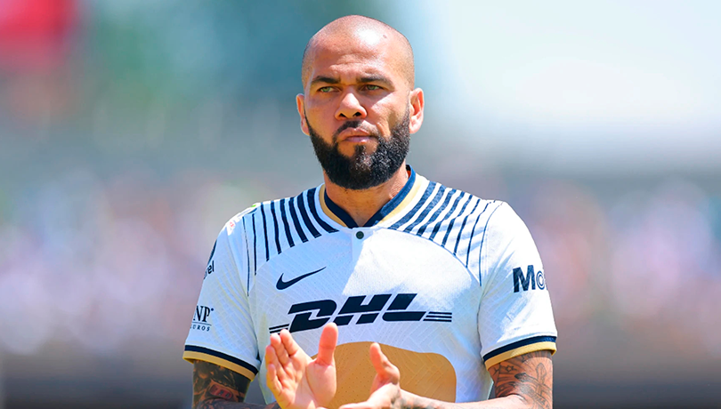 Pumas rescinde contrato con Dani Alves tras detención por presunta agresión sexual