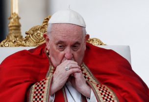 El Papa reclama el fin de la violencia en Birmania y Perú