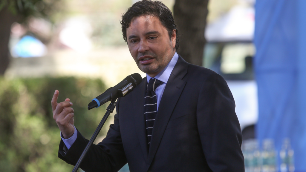 Rodolfo Carter: El Presidente Boric “trata de parecerse a Aylwin o Lagos, pero se le sale el Salvador Allende o peor, Che Guevara”