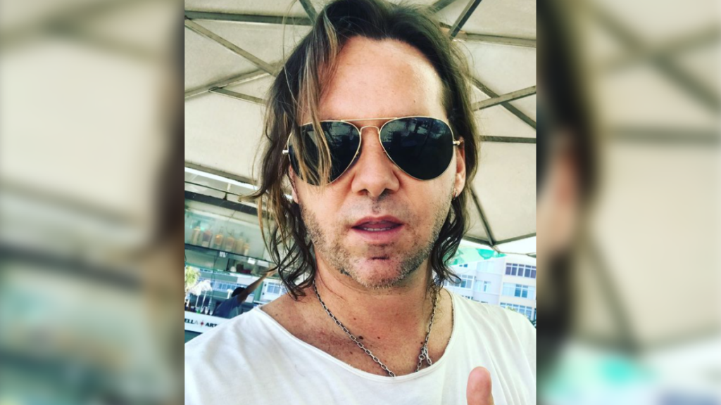 Sebastián Eyzaguirre a humoristas que van a Viña: “Que bueno que se hayan quedado en Chile, pensé que se habían ido”