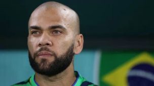 Se tomó una copa e ignoró a la víctima: el comportamiento de Dani Alves tras la agresión sexual