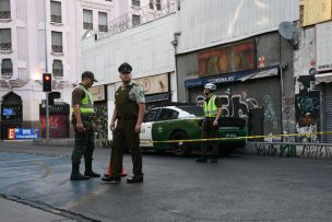 Carabinero baleó a sujeto que lo amenazó con arma blanca en Santiago Centro