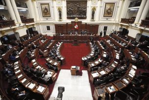 Congreso de Perú aplaza hasta este miércoles la votación sobre el adelanto electoral a 2023