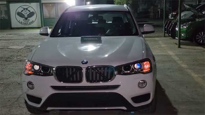 Menores de 14 y 15 años fueron detenidos conduciendo un BMW robado