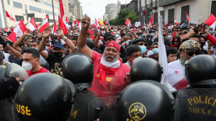 Más de 40 muertos y cerca de 500 heridos dejan protestas en Perú