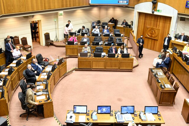 Reforma de pensiones avanza al Senado pero sin distribución del 3 y 3