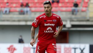 No se mueve: Ñublense anuncia la continuidad de Lorenzo Reyes