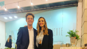 ¡Que viva el amor! Matías Oviedo posó junto a su presunta pareja en Premios Caleuche