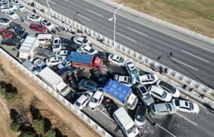 Al menos 17 muertos y 22 heridos en un accidente de tránsito múltiple en China