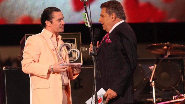 “Gracias a ti, don Corleone”: La recordada frase de Mike Patton a Don Francisco en la Teletón 2010