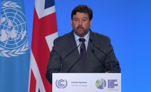 Ministro de Medioambiente de Uruguay renunció tras reconocer que mintió sobre su título universitario