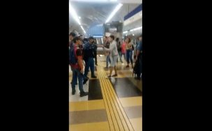 Discusión por consumo de alcohol en Estación Francisco Bilbao termina en pelea entre guardias y pasajeros