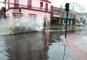 Lluvias en Antofagasta dejan 2.000 clientes sin luz ni agua potable: 140 viviendas resultaron dañadas