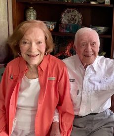 El expresidente de EEUU Jimmy Carter comienza a recibir cuidados paliativos en su domicilio