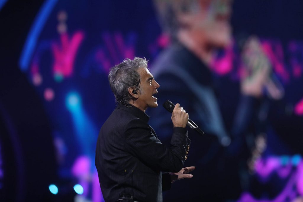 “Un artista de verdad”: Los elogios que ha recibido Alejandro Fernández tras su presentación en el Festival de Viña