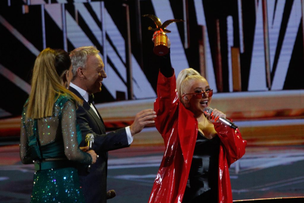 La emoción de Christina Aguilera tras recibir gaviotas de plata y oro: “Me hacen sentir en la cima del mundo”