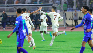 Cristiano Ronaldo marca de penal su primer gol con la camiseta de Al Nassr