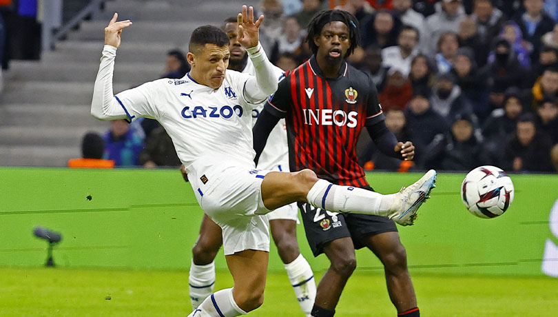 Alexis no pudo evitar la derrota del Olympique de Marsella ante el Niza