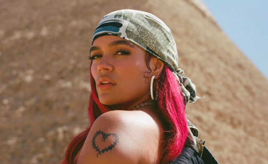 “¡Ya llegué!”: Karol G sorprende a sus fanáticos tras anunciar su arribo a Chile