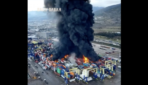 Turquía: Contenedores de mercancía se incendiaron en el puerto de Iskenderun