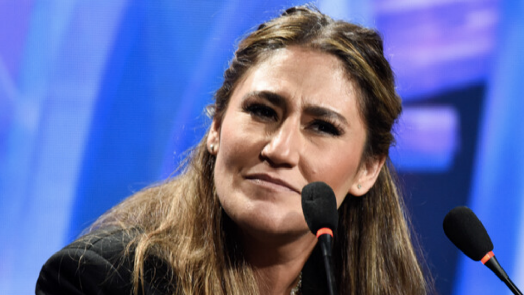Sin piedad: Arturo Longton criticó a Belén Mora y a los animadores del Festival de Viña 2023