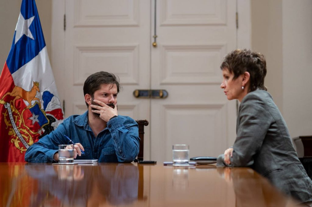 Presidente Boric retorna a La Moneda: “Desplegaremos los apoyos que sean necesarios para ir en ayuda de las familias”
