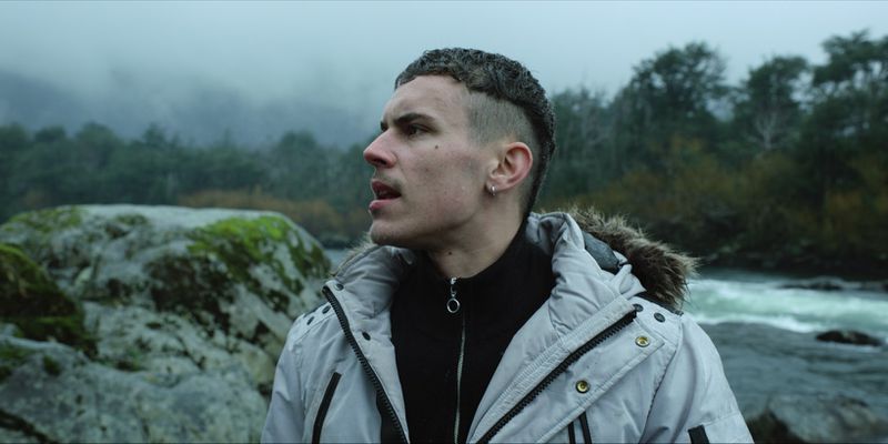 Filmada en La Araucanía: Así es  “Sayén”, la nueva película chilena protagonizada por Aron Piper