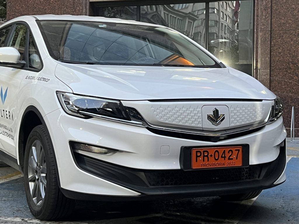 Vehículos eléctricos chinos podrán ser homologados en Chile