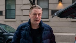 Alec Baldwin se declara no culpable de cargos de homicidio involuntario