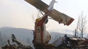 Avioneta que combatía los incendios forestales capotó en Hualqui