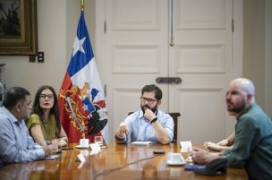 Presidente Boric sostuvo reunión de trabajo para definir  acciones por incendios que afectan a diferentes regiones del país