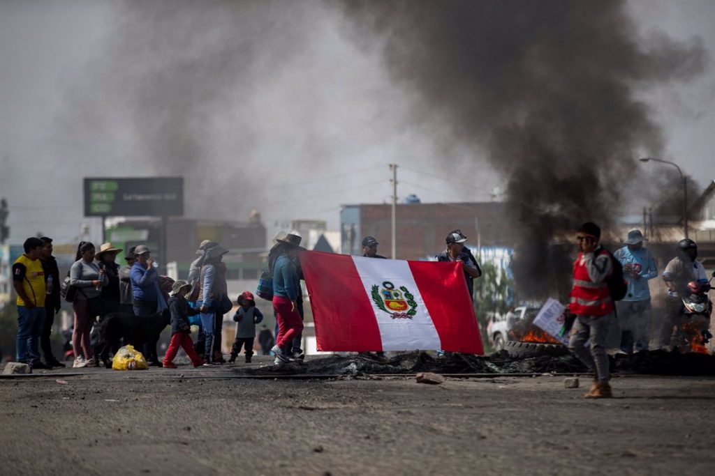 Gobierno peruano declaró estado de emergencia de 60 días en gran parte del centro-sur del país