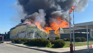 Se registra un incendio en planta de alimentos Dole