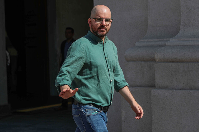 UDI acusa a Jackson “de estar directamente involucrado” en el robo al Ministerio y exige su salida