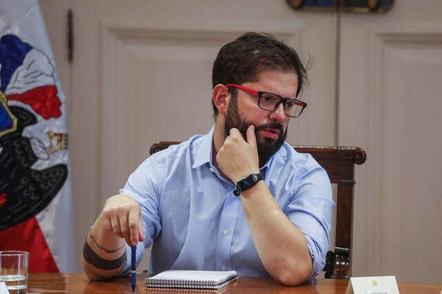 Presidente Boric y carta firmada en apoyo a ME-O: “No voy a escalar en polémicas cuando las urgencias están en otra parte”